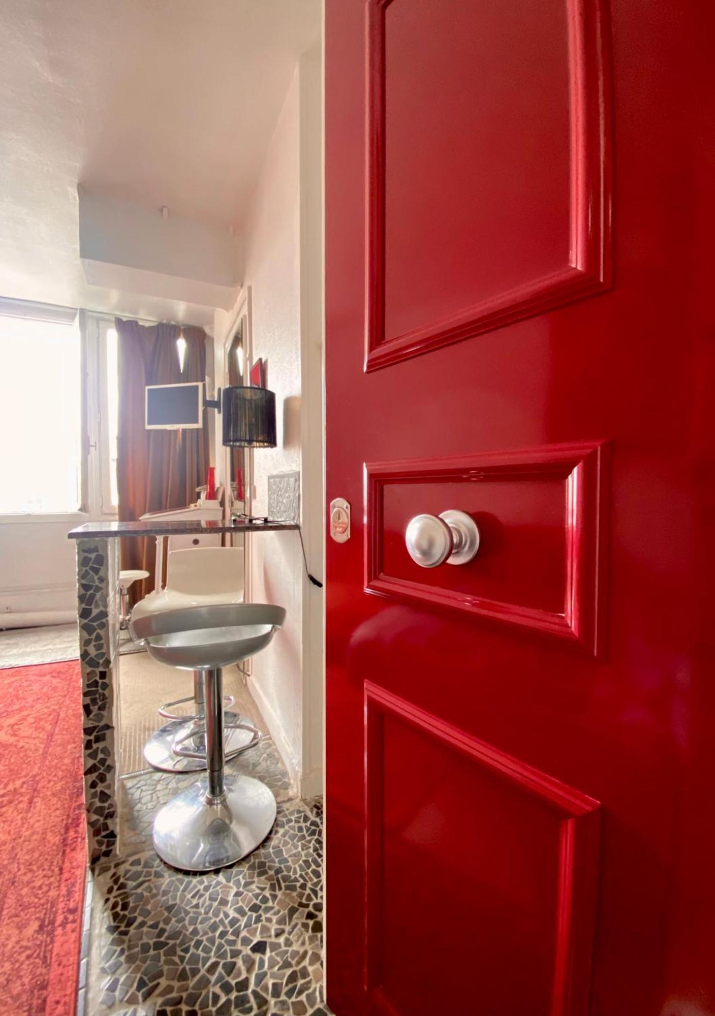 Studio Chic Paris Tour Eiffel Near Eiffel Tower 7Th Floor 外观 照片