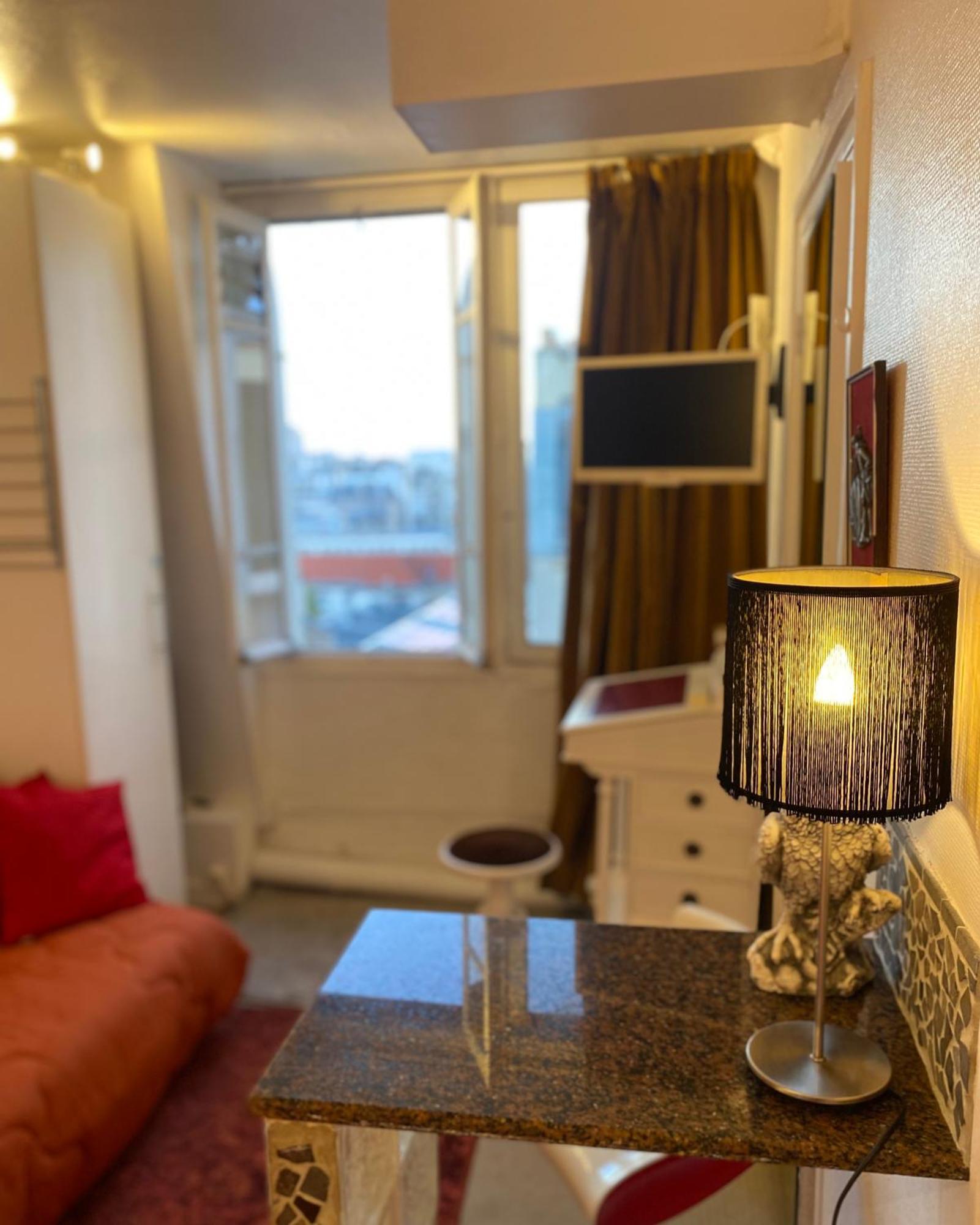 Studio Chic Paris Tour Eiffel Near Eiffel Tower 7Th Floor 外观 照片